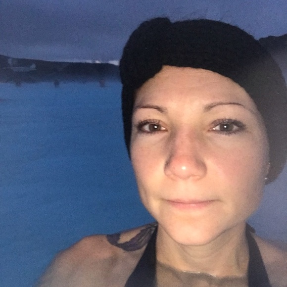 Meet your Posher, Tara - Picture 1 of 1